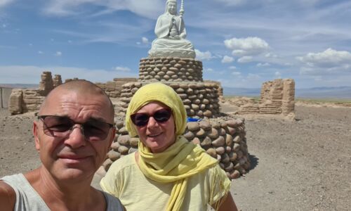 In der Buddhistischen Koster Ruine