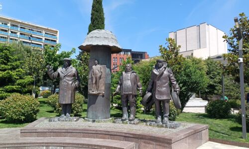 Denkmal für Charaktere des Films Mimino, Tiflis